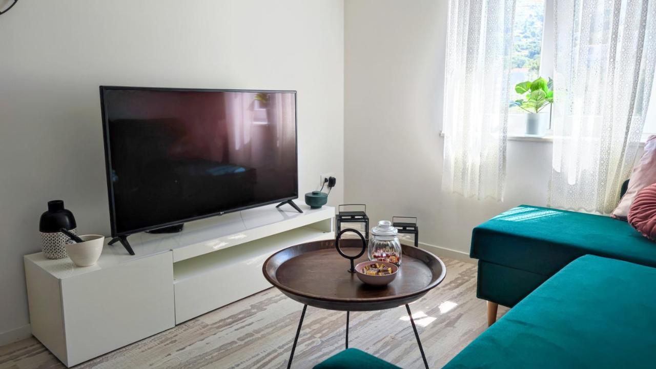 Apartman Jelena Podstrana Exterior photo